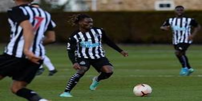 职业生涯回顾—从英超前锋到负面典型-爱游戏体育